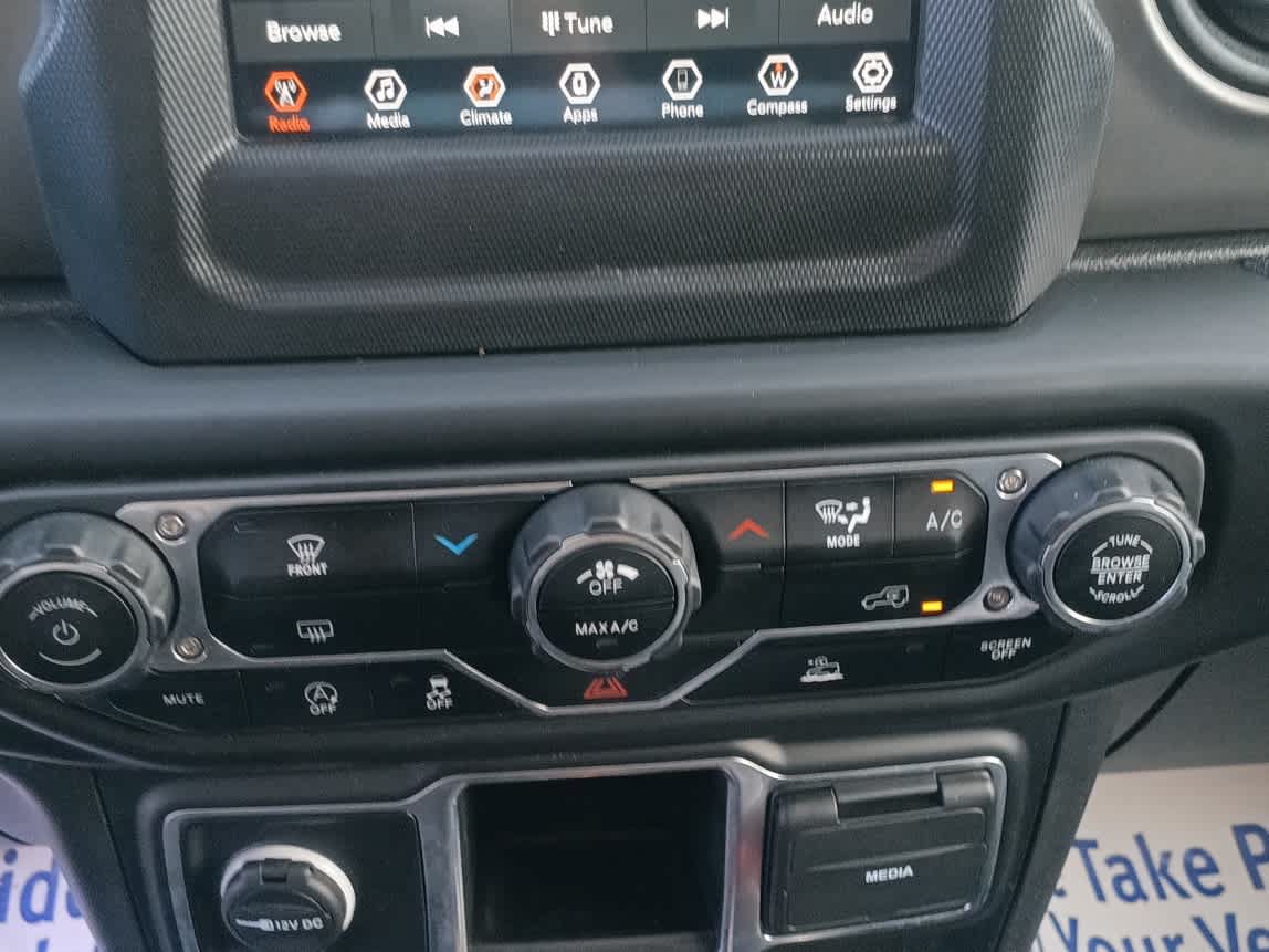 Used 2023 Jeep Wrangler Sport AWD/4WD image 13