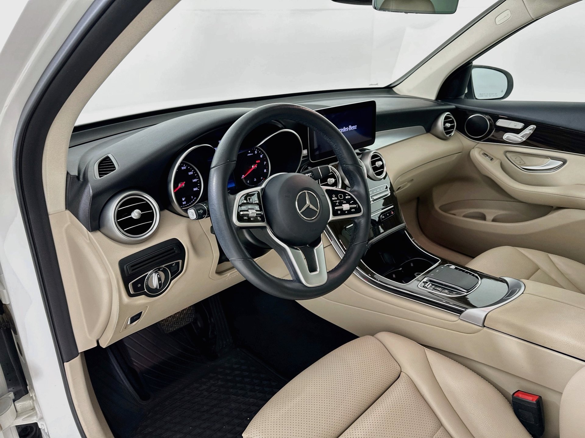 Certified 2022 Mercedes-Benz GLC 300 image 10