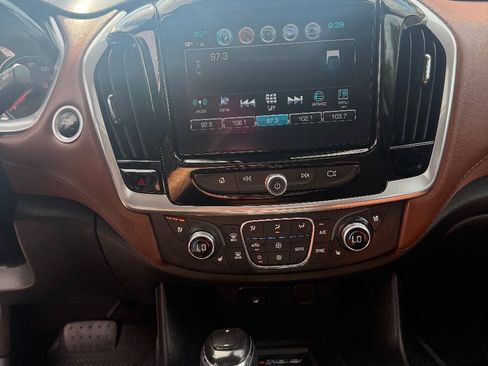 Used 2019 Chevrolet Traverse High Country w/ LPO, Floor Liner Package AWD/4WD image 29