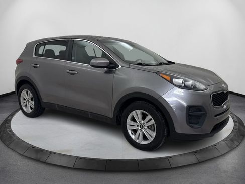 Used 2017 Kia Sportage LX w/ Option Group 012 FWD image 3