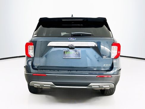 Used 2023 Ford Explorer XLT w/ Equipment Group 202A image 7