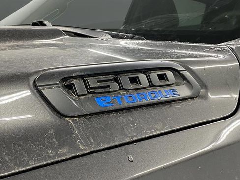 New 2026 RAM 1500 4x4 Crew Cab image 40