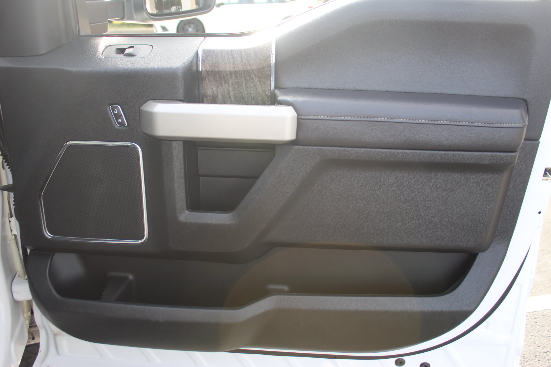Used 2019 Ford F250 Lariat w/ Lariat Value Package AWD/4WD image 34