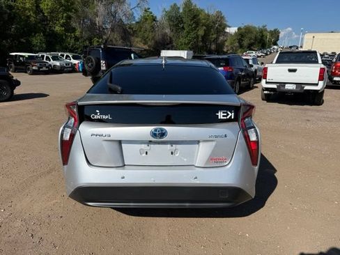 Used 2018 Toyota Prius Two w/ Prius Two Safety Plus Package FWD image 3