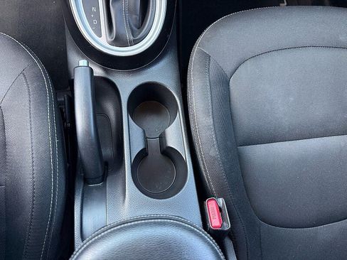 Used 2019 Kia Soul + FWD image 27