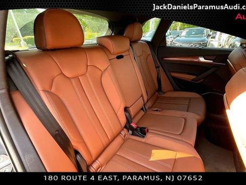 Used 2023 Audi Q5 e Premium Plus w/ Premium Plus Package AWD/4WD image 23