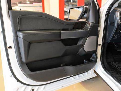 Used 2021 Ford F150 Lariat image 41