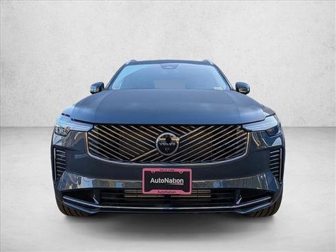 New 2026 Volvo XC90 T8 Plus w/ Protection Package Premier image 7