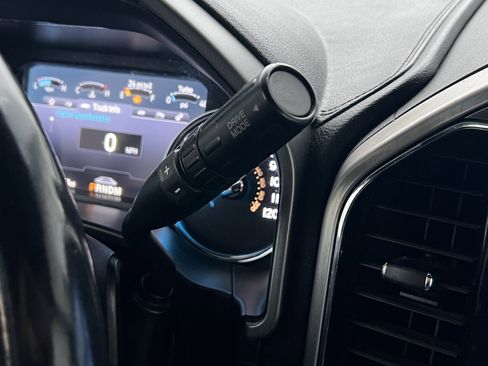 Used 2022 Ford F350 Platinum w/ Tremor Off-Road Package image 29