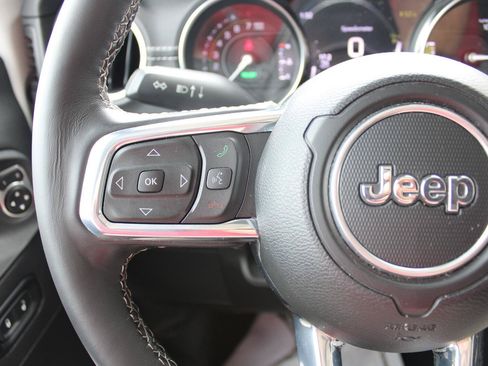 Used 2023 Jeep Wrangler Unlimited Sahara w/ Cold Weather Group AWD/4WD image 15