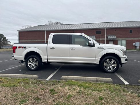 Used 2018 Ford F150 Platinum w/ Equipment Group 701A Luxury image 3
