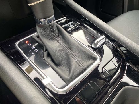 New 2026 Jeep Compass Limited image 14