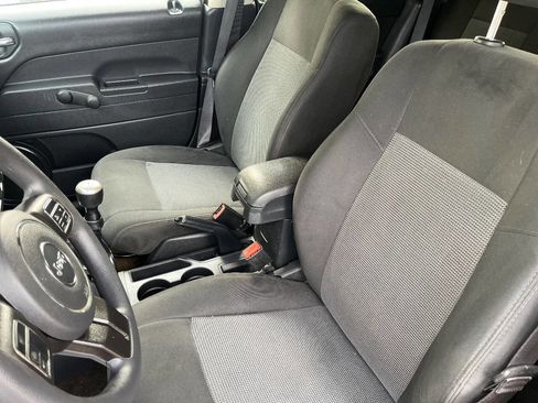 Used 2017 Jeep Patriot Sport image 10