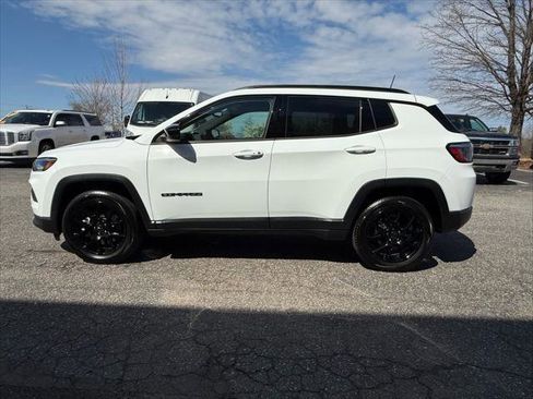 Certified 2026 Jeep Compass Latitude AWD/4WD image 25