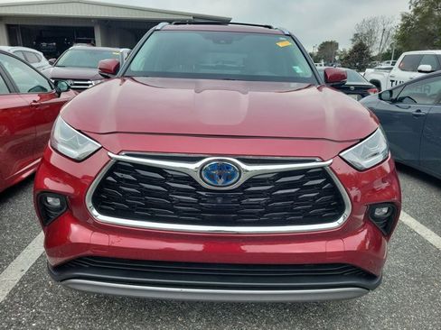 Used 2022 Toyota Highlander Platinum image 9