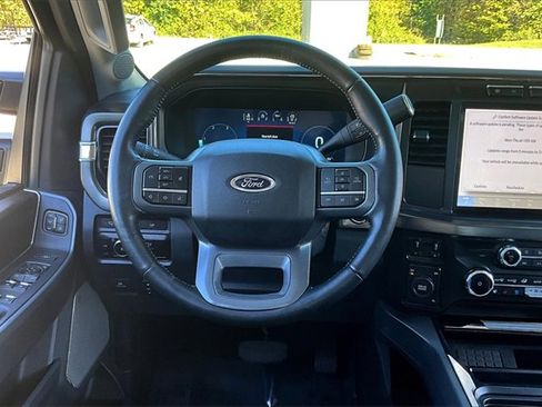 Used 2024 Ford F250 Lariat image 13