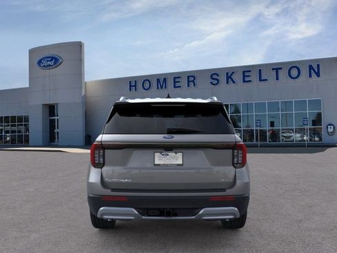 New 2026 Ford Explorer Platinum image 5