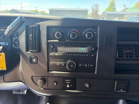 Used 2017 Chevrolet Express 2500 w/ Cold Climate Package RWD image 11