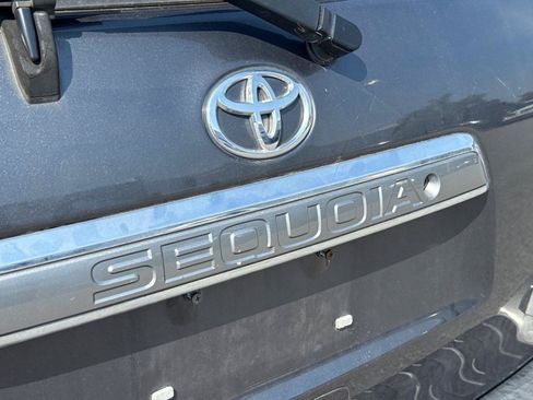Used 2012 Toyota Sequoia Limited RWD image 18