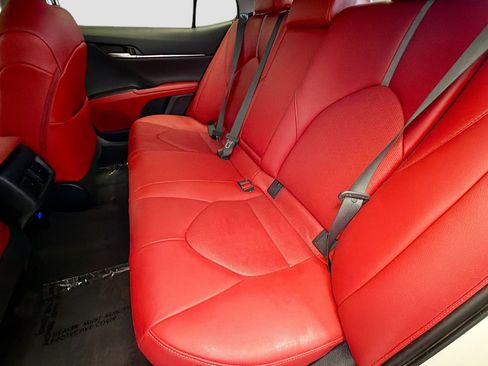 Used 2021 Toyota Camry XSE image 13