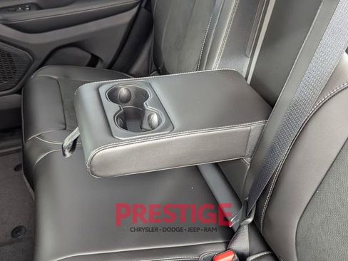 New 2026 Jeep Grand Cherokee Altitude image 27