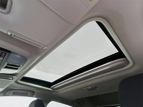 New 2025 Subaru Crosstrek 2.0i Premium image 20