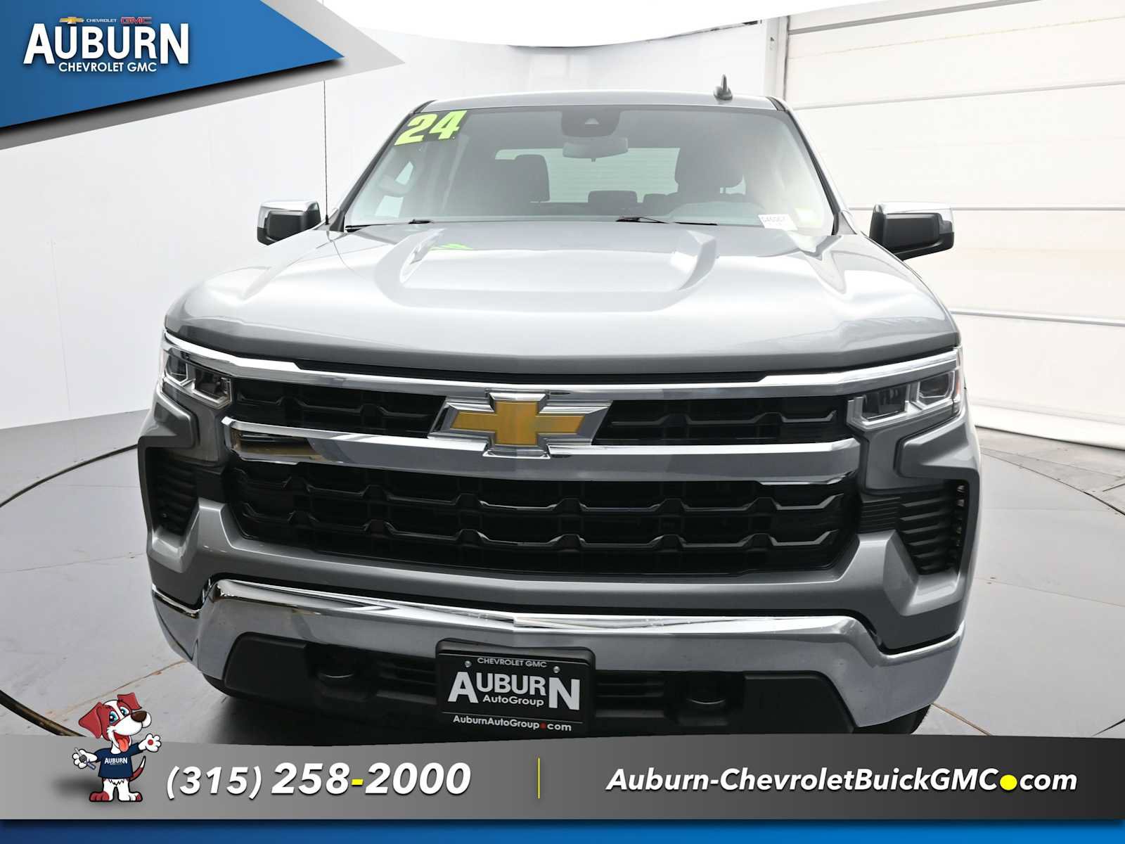 Used 2024 Chevrolet Silverado 1500 LT AWD/4WD image 3