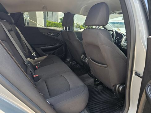 Used 2024 Chevrolet Malibu LT FWD image 33