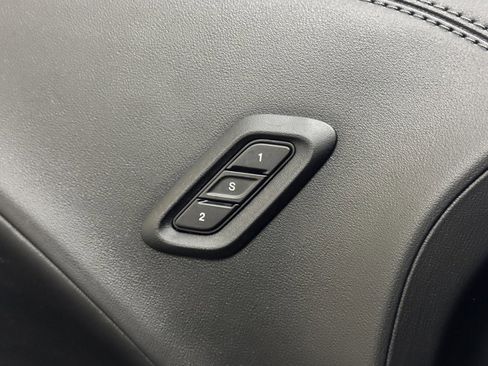 Used 2023 Dodge Challenger R/T w/ Plus Package image 16