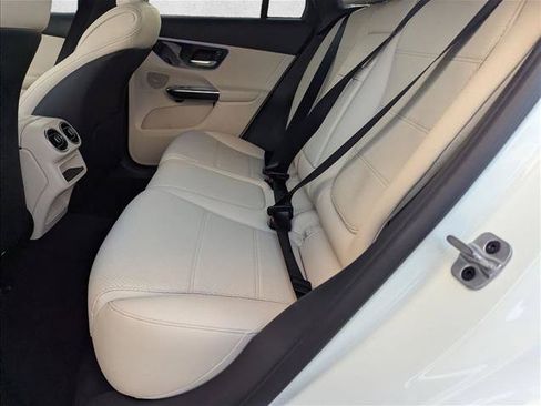 Used 2026 Mercedes-Benz GLC 300 image 14