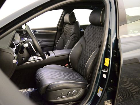 Used 2023 Genesis G80 3.5T Sport image 4