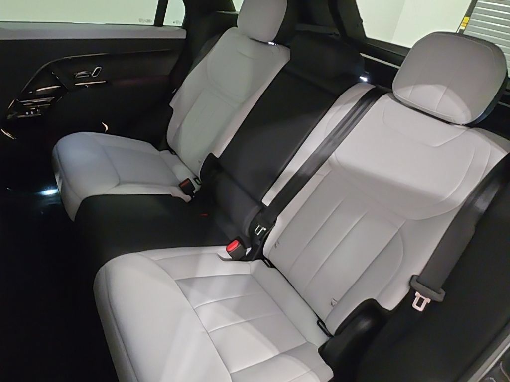 New 2026 Land Rover Range Rover Sport Dynamic SE AWD/4WD image 22