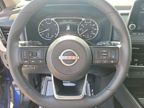 Certified 2023 Nissan Rogue SL FWD image 18