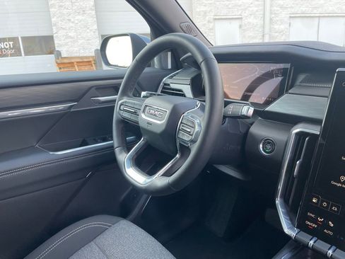 New 2026 GMC Acadia Elevation image 29