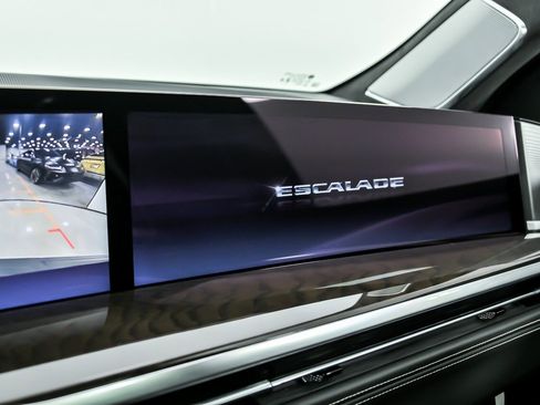 Used 2026 Cadillac Escalade Platinum Sport w/ LPO, ONYX Package AWD/4WD image 37