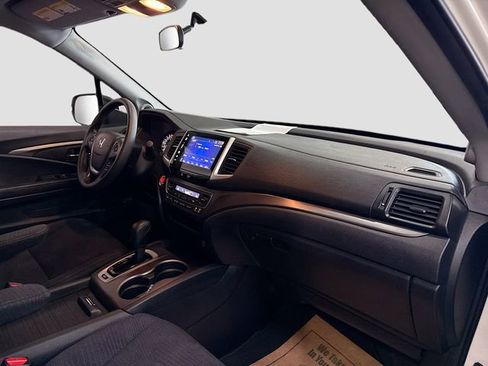 Used 2017 Honda Pilot EX image 29