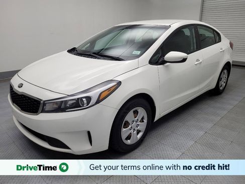 Used 2018 Kia Forte LX image 1