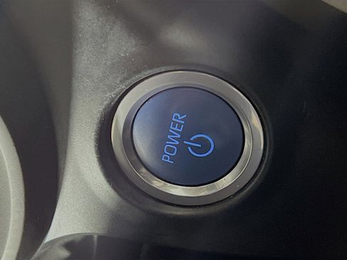 Used 2023 Toyota Sienna LE image 23