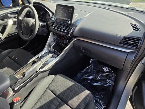 Used 2024 Mitsubishi Eclipse Cross LE AWD/4WD image 10
