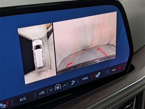 New 2026 Chevrolet Suburban Z71 image 29