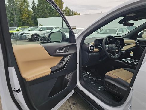 New 2026 Chevrolet Equinox ACTIV w/ Convenience Package III image 21