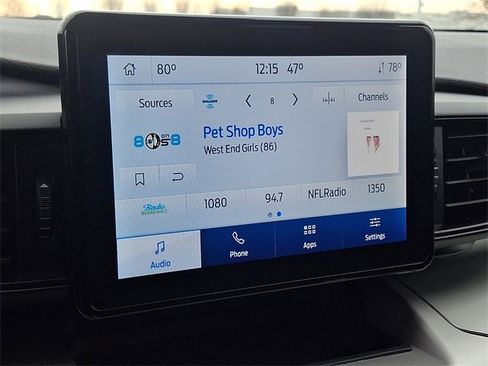 Used 2022 Ford Explorer XLT image 12