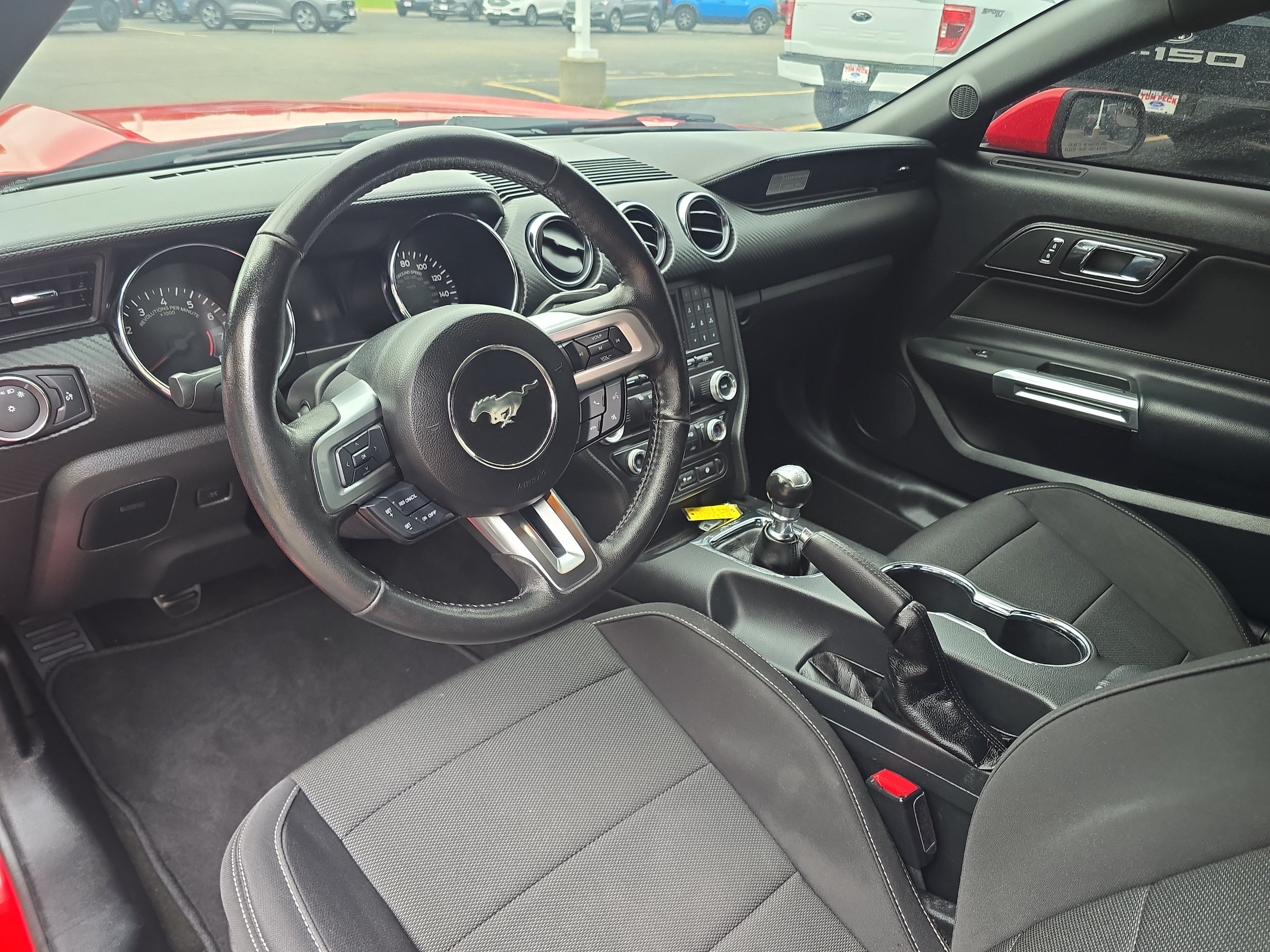 Used 2017 Ford Mustang Coupe RWD image 10