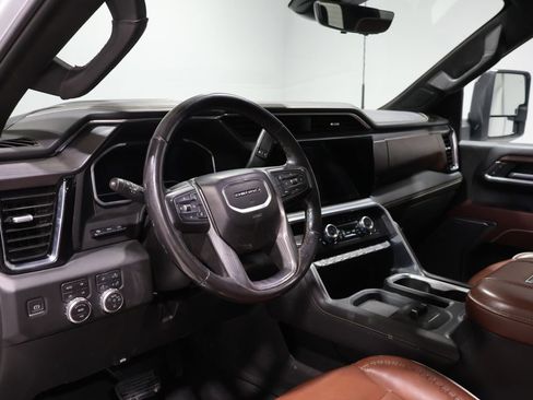 Used 2024 GMC Sierra 2500 Denali Ultimate image 19