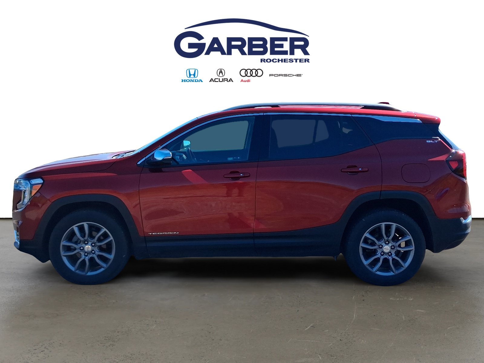 Used 2022 GMC Terrain SLT AWD/4WD image 2
