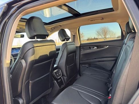 Used 2022 Lincoln Nautilus Reserve w/ Equipment Group 201A image 28