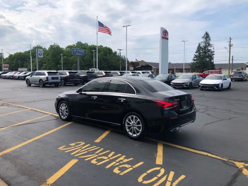 Used 2019 Mercedes-Benz A 220 image 3