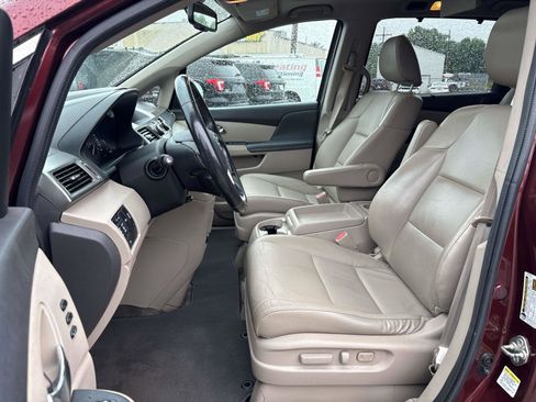 Used 2016 Honda Odyssey Touring image 14