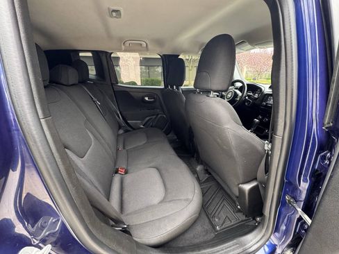 Used 2019 Jeep Renegade Sport FWD image 24