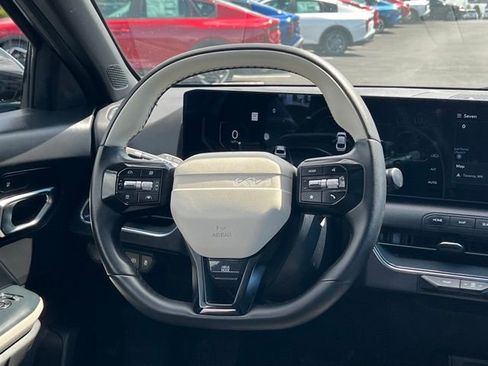 Certified 2025 Kia K4 EX w/ GT-Line Sunroof Package FWD image 12